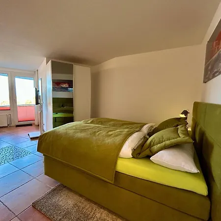 208 Im Lord Nelson 아파트