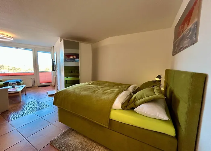 208 Im Lord Nelson Апартаменты